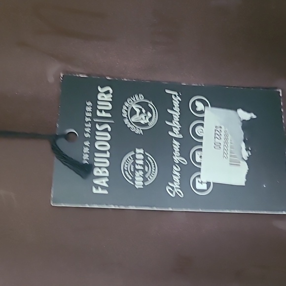 Sleeveless faux fur Jacket - Picture 4 of 8